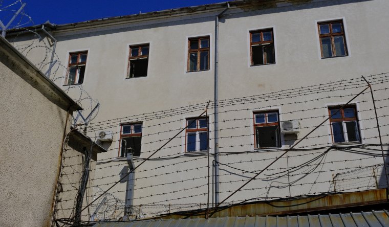 Csecsemőgyilkosság Háromszéken: súlyos börtönbüntetést kaptak a vádlottak