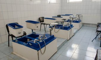 Jó hír a nyugdíjasoknak: tízezrek kapnak gyógykezelési jegyet