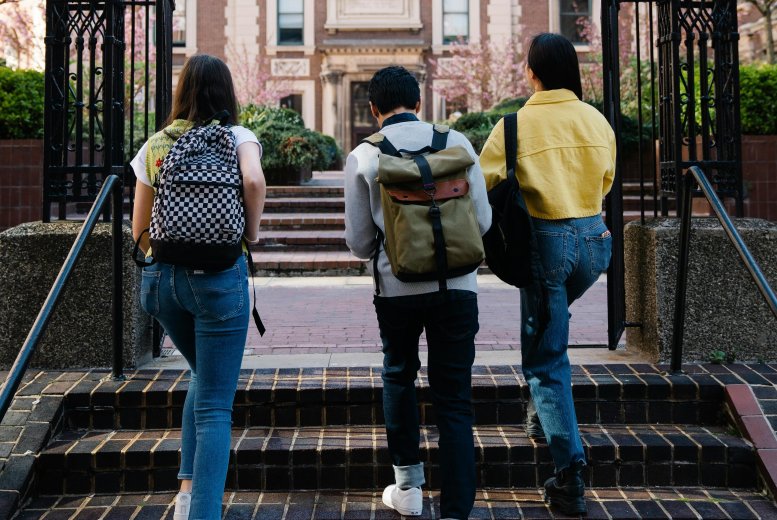 Az alfa generáció tapasztalatból tanul, nem szabályokból. Sulyok Kármen pszichológus a virtuális világ veszélyeiről
