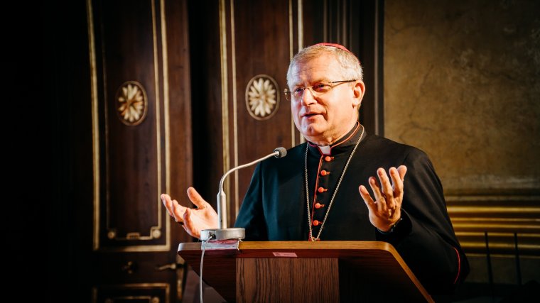 Böcskei László: Nem az egységet szolgálja, hanem a megosztottságot növeli a premontrei rendház körül kialakult helyzet