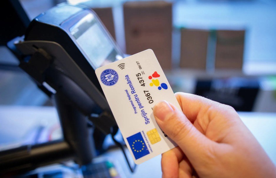 Az alapélelmiszerekre és meleg ételre költhető, 250 lejes szociális utalványok második fele december végéig kerül rá a kártyákra