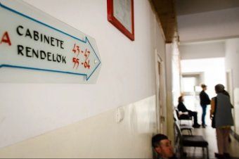 Hiába fizetünk biztosítást, az egészségügyi ellátás jelentős részét saját zsebből fizetjük, kiegészítő biztosítás is kell