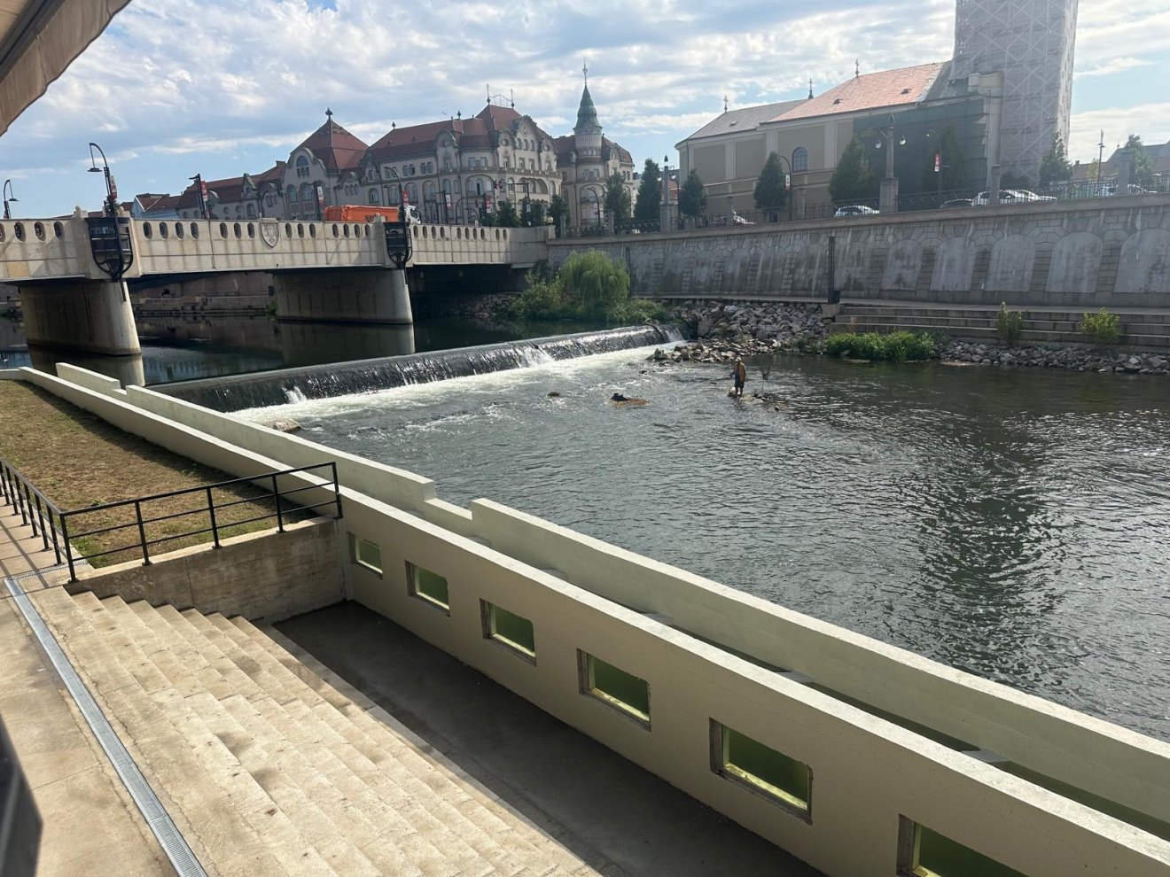 A Sebes-Körös Nagyváradon – alacsony a víhozam &bullet;  Fotó: Körösök Vízügyi Igazgatósága