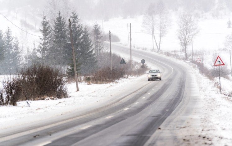 Hamar ellenünk fordulhat a szép havas táj: erős szélre, hóviharokra figyelmeztetnek több régióban