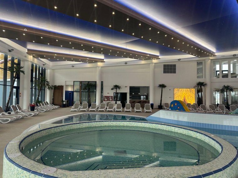 Élményfürdő Margittán: medencékkel, sókamrával és szaunákkal várják a látogatókat