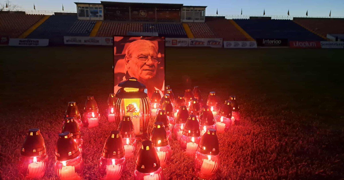 Gianni Infantino búcsúzik Jenei Imrétől