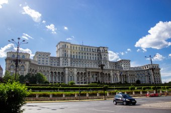 Az USR sem támogatja, előfordulhat, hogy végül csak a PSD szavazza meg Adrian Veștea kormányát