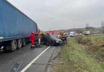 Öten odavesztek a magyarszentpáli közlekedési balesetben