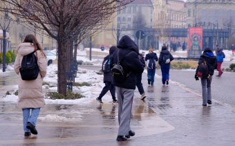 Anyagi támogatással motiválnák a fiatalokat, akik se nem tanulnak, se nem dolgoznak