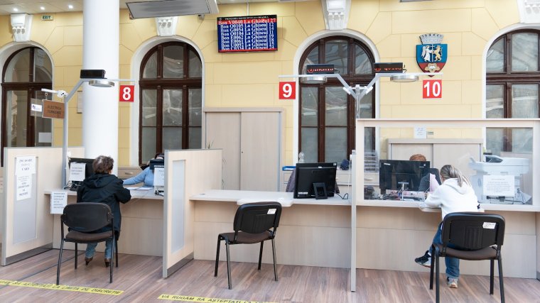 Bolojan: több tízezres nagyságrendű elbocsátások jönnek