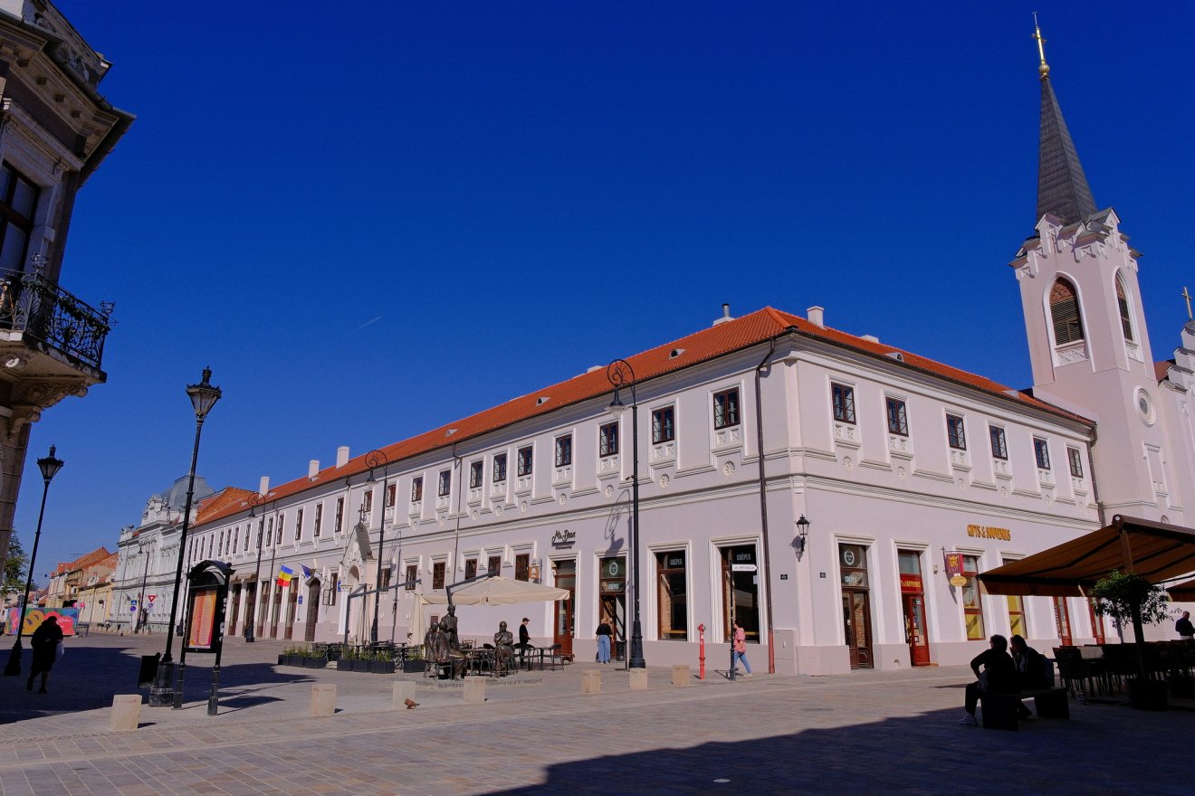 újabb