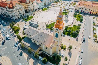 Két emblematikus nagyváradi katolikus templomot újítottak fel