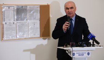 „Románia nem engedheti meg magának a korábbi pazarlást” – Bolojan valós eredményeket vár az állami cégek reformjától