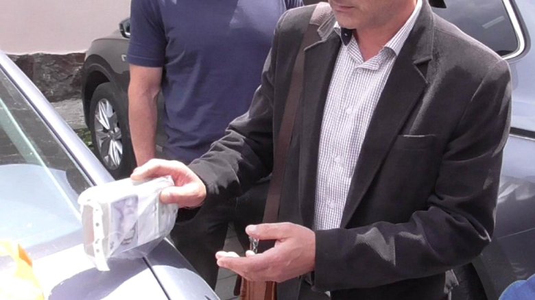 Csúszópénz elfogadásakor ért tetten egy RMDSZ-es polgármestert az Európai Ügyészség