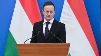 Szijjártó: Magyarország szívesen otthont ad az ukrajnai béketárgyalásoknak, nem volt Trump–Orbán telefonbeszélgetés