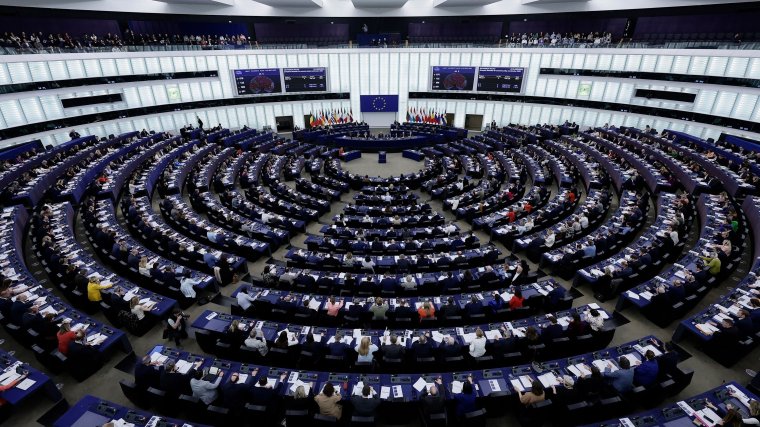 Az Európai Parlament aggodalmát fejezte ki az uniós értékek állítólagos magyarországi megsértése miatt