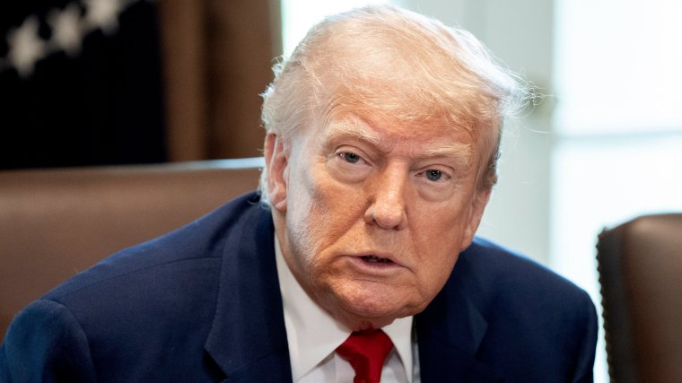 Donald Trump két héten belül eldönti, milyen irányban lép tovább az ukrajnai háborút illetően
