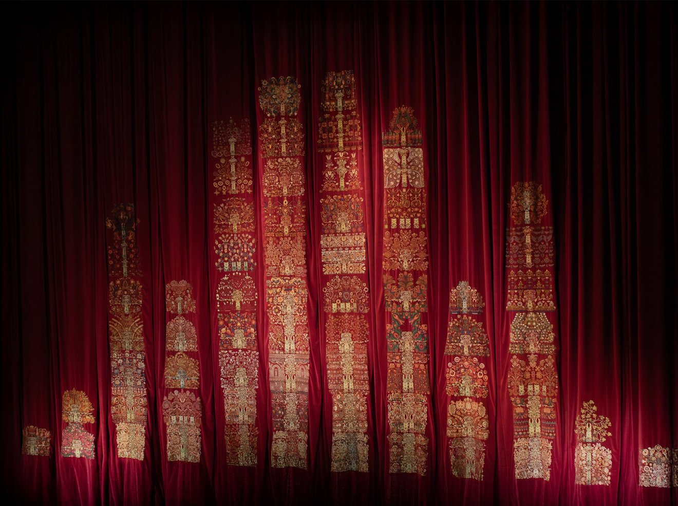 nemzet, szövet, hímzés, díszfüggöny, Budapest, Nemzeti Színház
