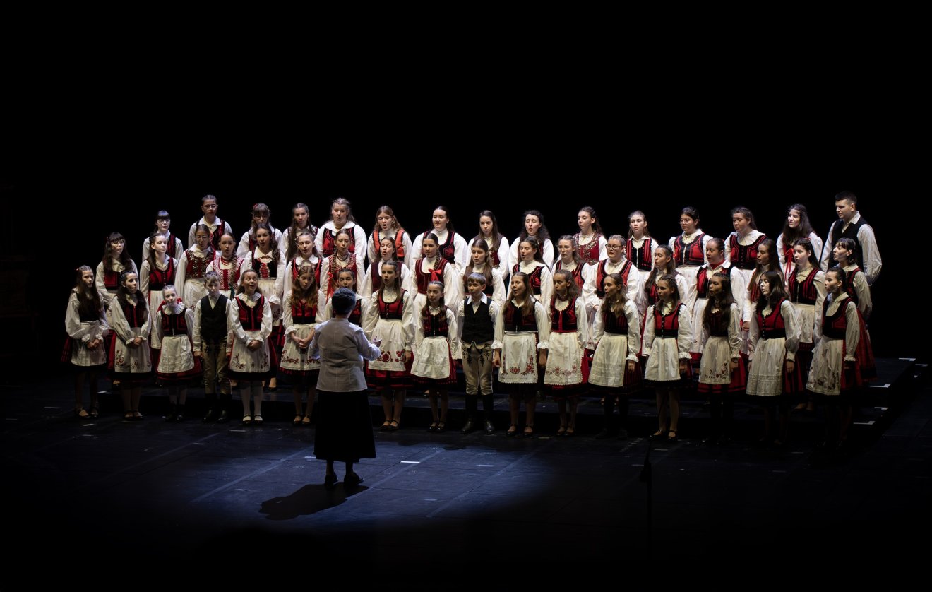 nemzet, szövet, hímzés, díszfüggöny, Budapest, Nemzeti Színház