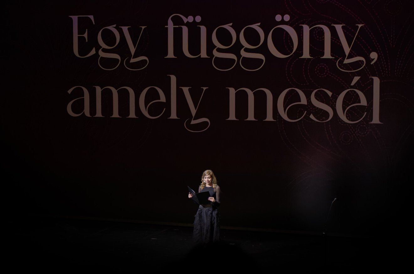 nemzet, szövet, hímzés, díszfüggöny, Budapest, Nemzeti Színház