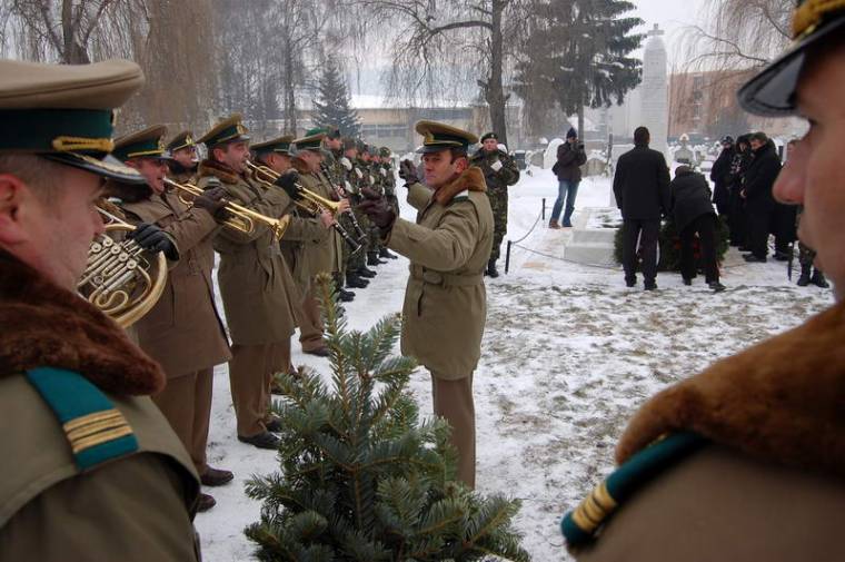 Főhajtás Müller László emléke előtt