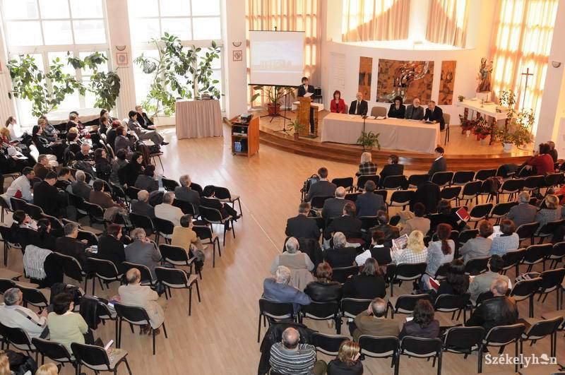 •  Fotó: Kristo Robert                       