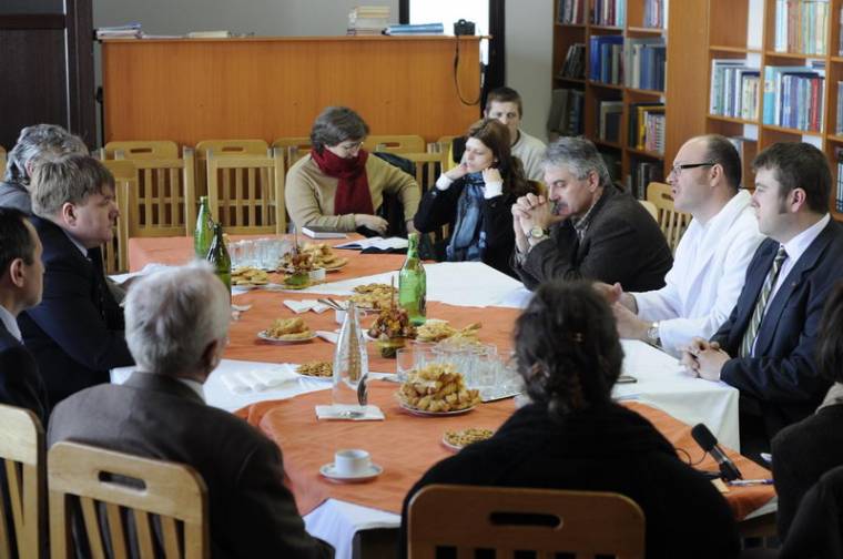 Kétszáz ágyas ajándék a csíkszeredai kórháznak