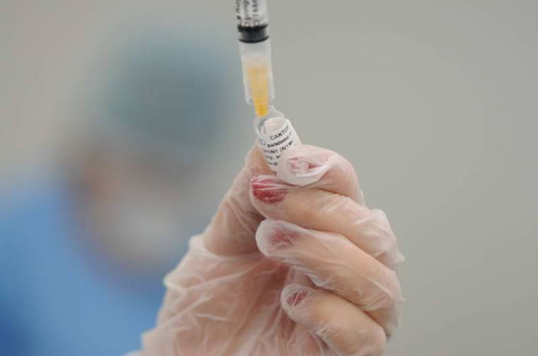 Tízezer adag újinfluenza elleni védőoltás érkezik
