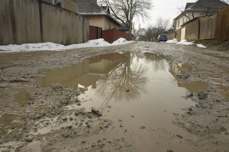 Útjavítás Csobotfalván