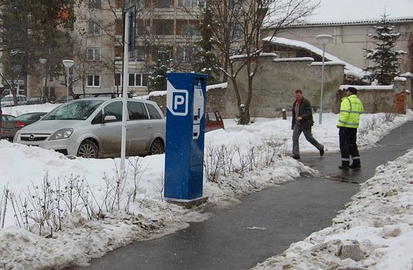Délután is csak a szabályoknak megfelelően szabad parkolni