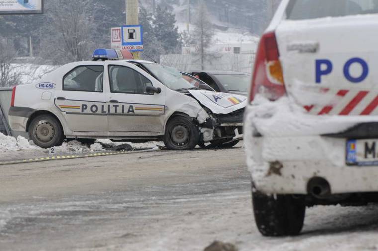 Rendőrautó balesetezett Csíkszeredában