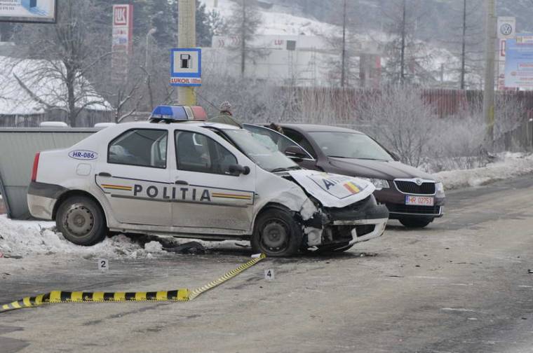 Rendőrautóban szenvedett balesetet egy ittas sofőr