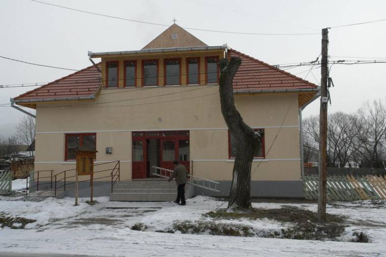 Új köntösben a csíkszentmihályi polgármesteri hivatal