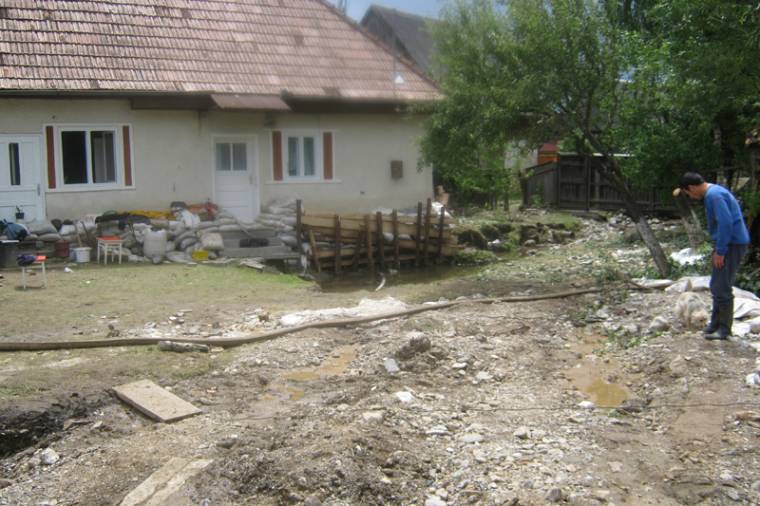 Éjt nappallá téve dolgoztak Szentdomokoson