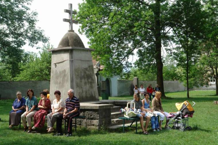 Lebontották az országzászló-talapzatot