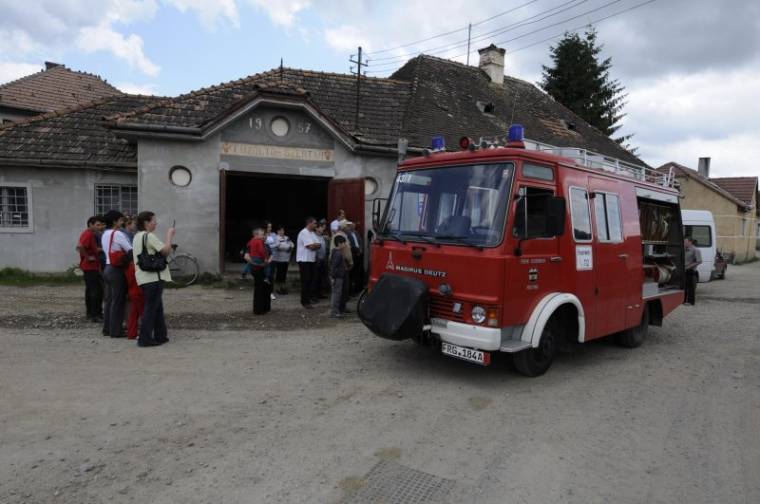 A Saar-vidékről érkezett tűzoltókocsi Csíkpálfalvára