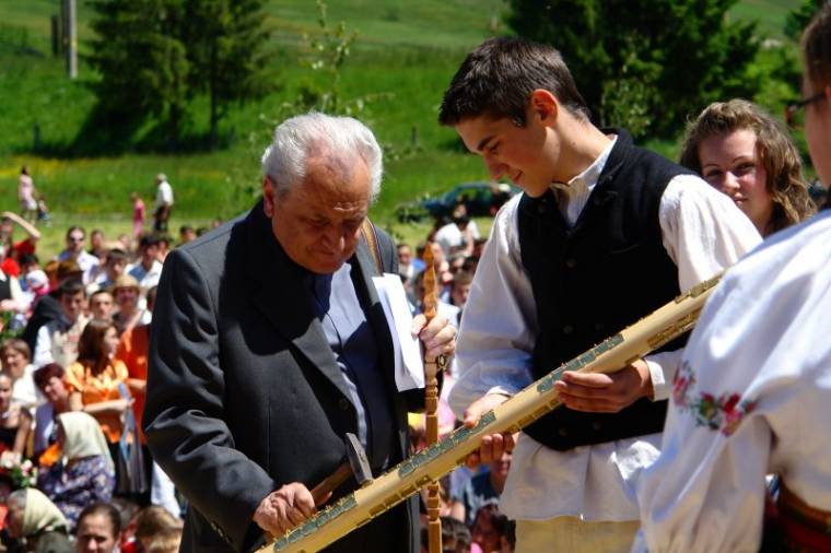 A legerősebb fegyver a toll