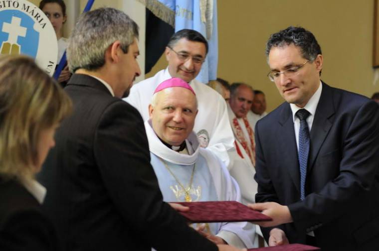 Kezdődhet a munka