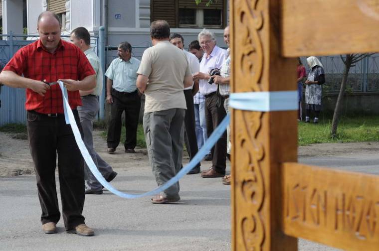 Faragott helységnévtáblák díszítik a felcsíki falvakat