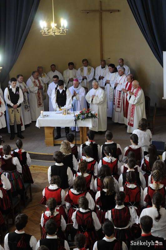 •  Fotó: Kristo Robert                       