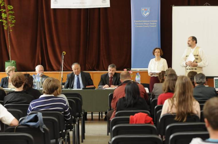 Tíz éves a fürdőépítő kalákamozgalom