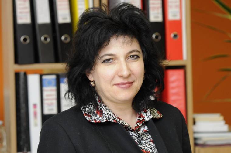 Kineveztek egy helyettest a kettőből