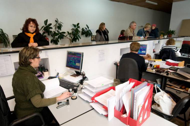 Januártól tényleg megszűnnek a munkakönyvek