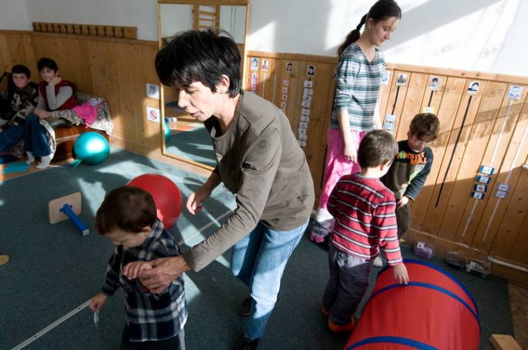 Projektek fejlesztésre, beilleszkedésre az autista gyerekek számára