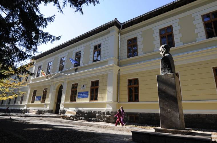 130 évet ünnepelnek