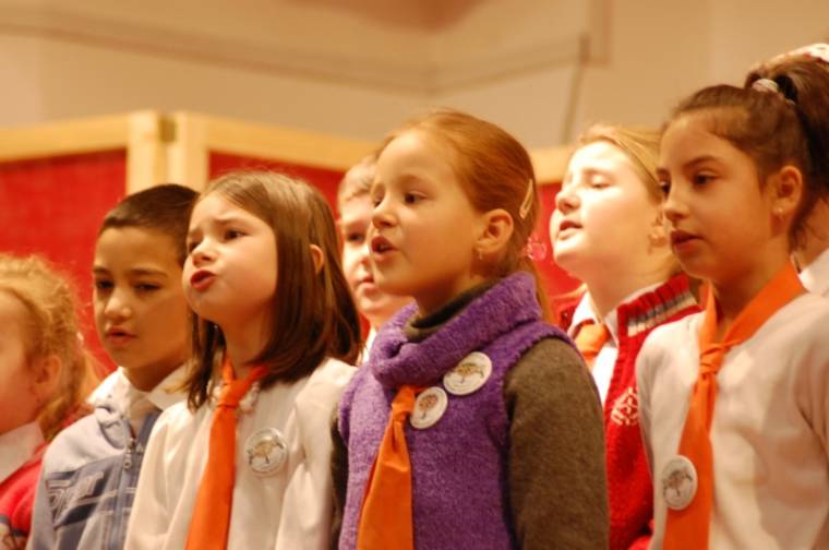 Karácsonyi ünnepség a József Attila-iskolában