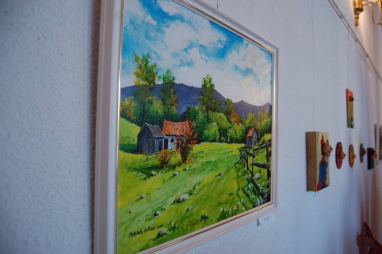 Éves tárlat a megyeházán