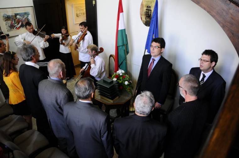 A nemzeti kultúra szolgálatában