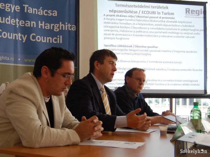 &bullet;  Fotó: Iochom Zsolt