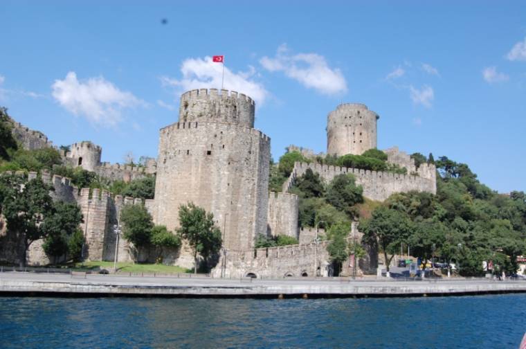 Frissítették a magas járványügyi kockázatot jelentő országok jegyzékét, vörös zónába került Törökország és Montenegró